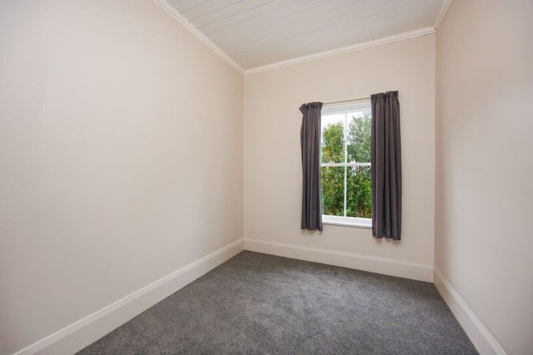 Photo of property in 8 Rolleston Street, Hokowhitu, Palmerston North, 4410