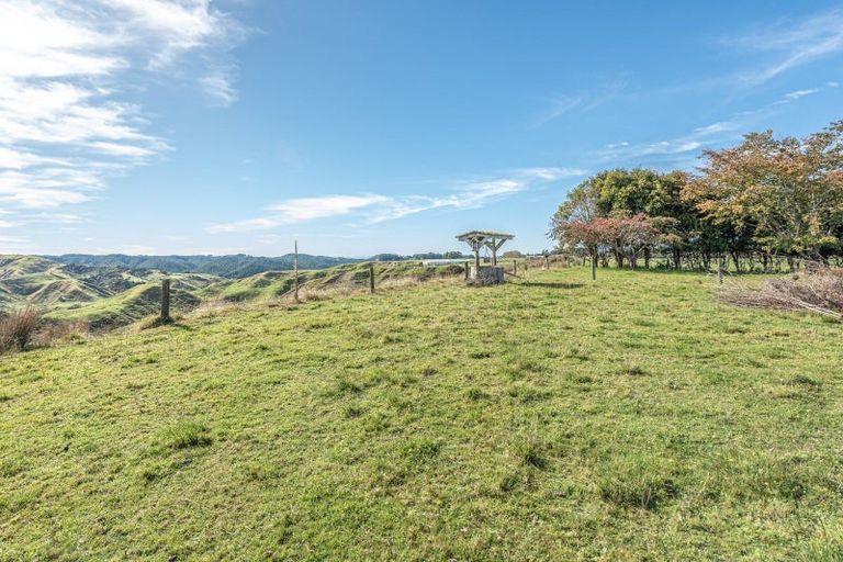 Photo of property in 16 Tokomaru Road West, Brunswick, Whanganui, 4571