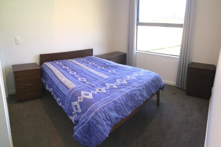 Photo of property in 13 Pennycook Place, Lake Hawea, 9382