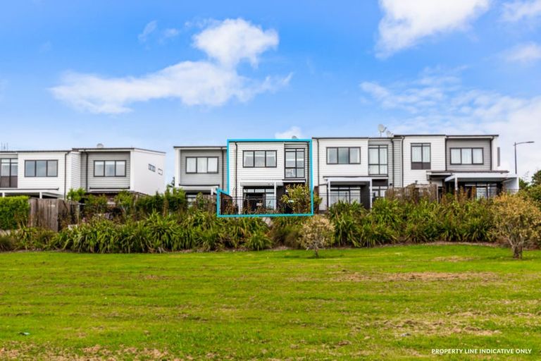 Photo of property in 12b Dida Park Drive, Kumeu, 0810