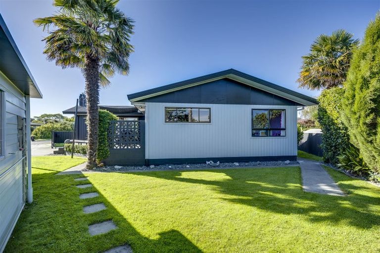 Photo of property in 26 Valerie Street, Clive, 4102