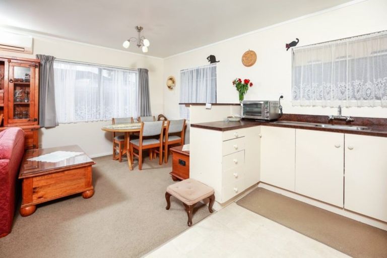 Photo of property in 37a Hukanui Road, Fairfield, Hamilton, 3214