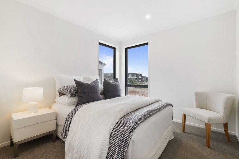 Photo of property in 13 Rauawa Lane, Hobsonville, 0616