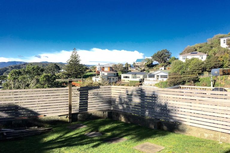 Photo of property in 42 Farnham Street, Mornington, Wellington, 6021