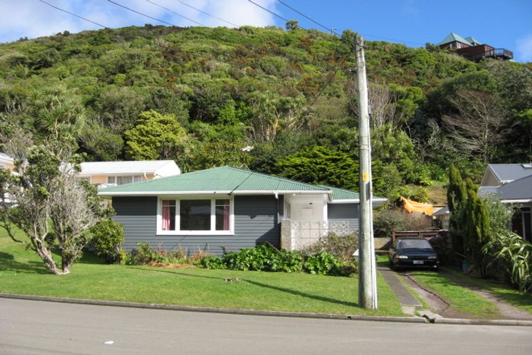 Photo of property in 142 Campbell Street, Karori, Wellington, 6012