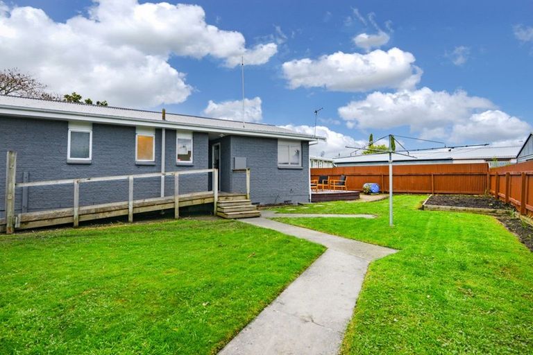 Photo of property in 404 Kotuku Street, Camberley, Hastings, 4120