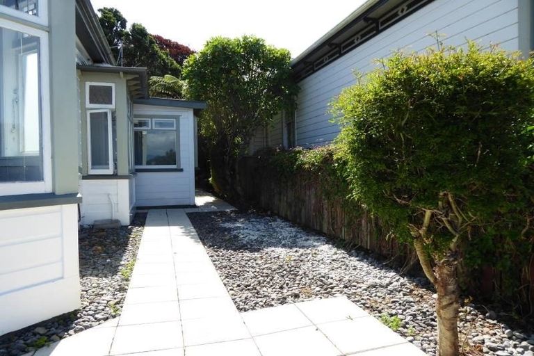 Photo of property in 35 Central Terrace, Kelburn, Wellington, 6012