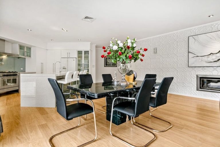 Photo of property in 7 Burgundy Park Avenue, Henderson, Auckland, 0612