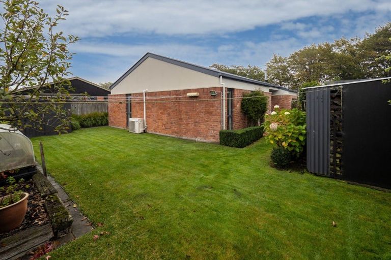 Photo of property in 28 Oak Grove, Ashburton, 7700