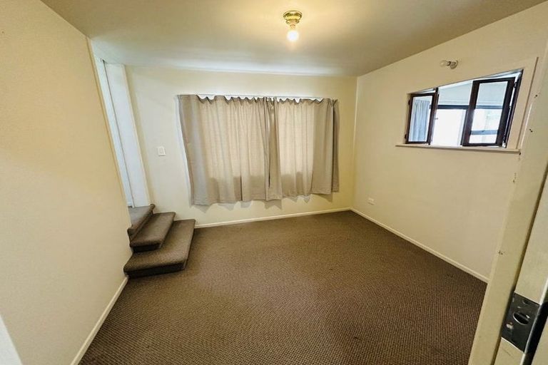 Photo of property in 4 Brian Crescent, Stanmore Bay, Whangaparaoa, 0932