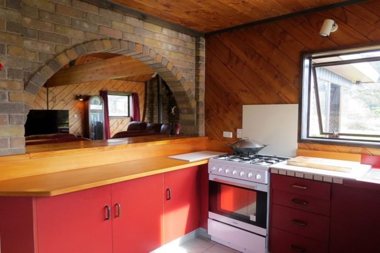 Photo of property in 54 Carey Road, Port Charles, Coromandel, 3584