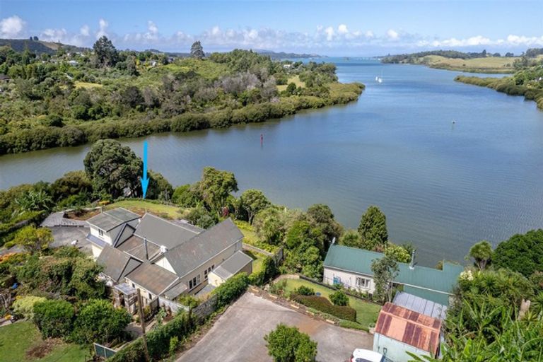 Photo of property in 82 Riverview Road, Kerikeri, 0230