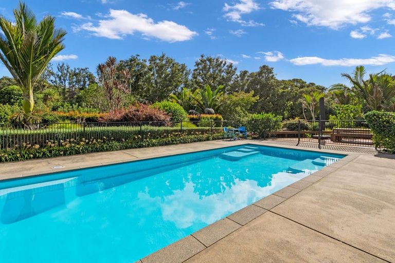 Photo of property in 19 Cookham Place, Maunu, Whangarei, 0179