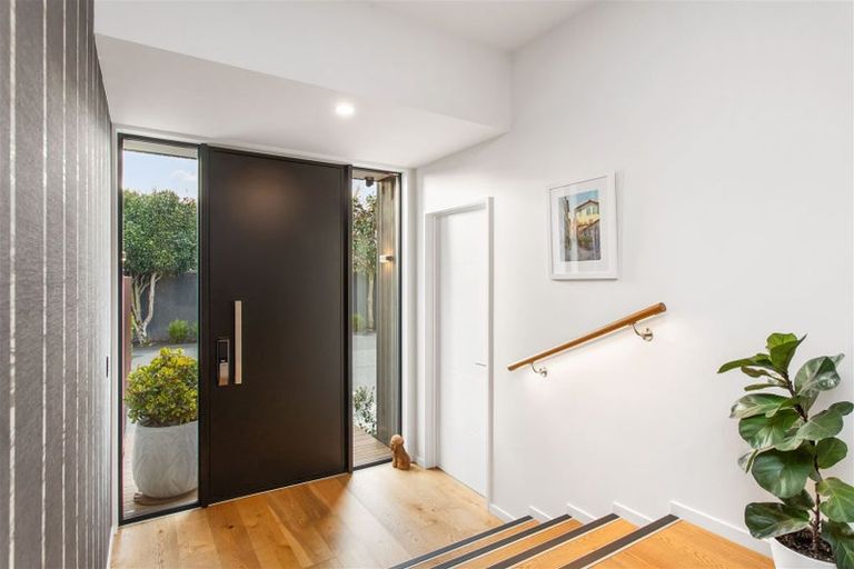 Photo of property in 70 Idris Road, Fendalton, Christchurch, 8052