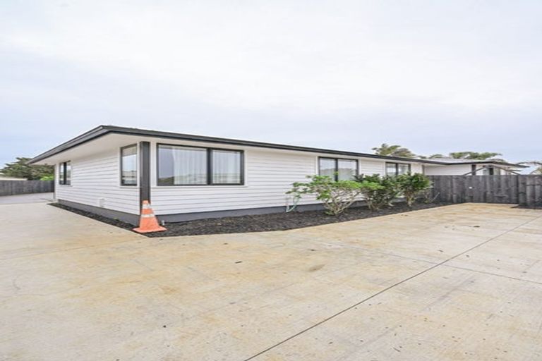 Photo of property in 15 Tindall Crescent, Otara, Auckland, 2023