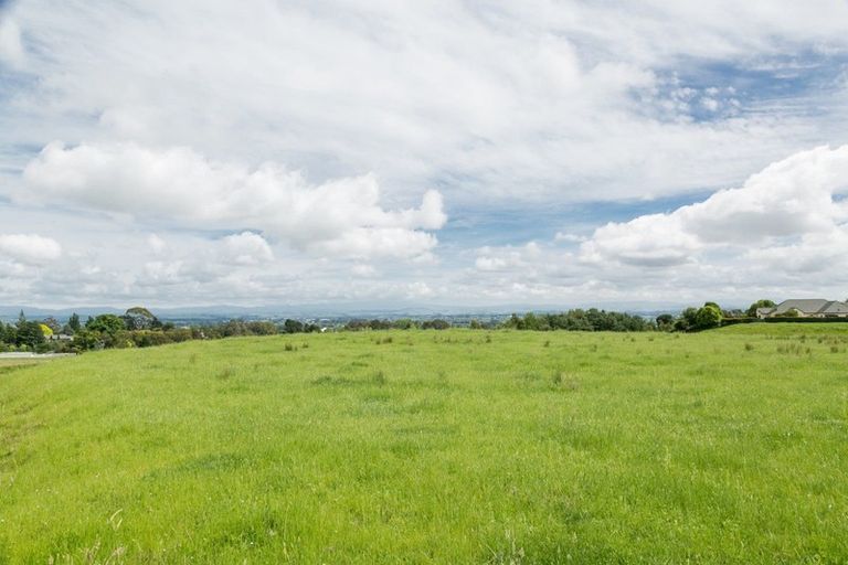 Photo of property in 13 Kempton Park Lane, Havelock North, 4130