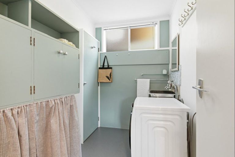 Photo of property in 69a Cashmere Avenue, Khandallah, Wellington, 6035