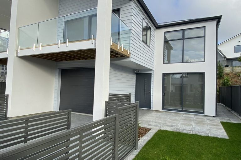 Photo of property in 23 Koreke Close, Kenepuru, Porirua, 5022
