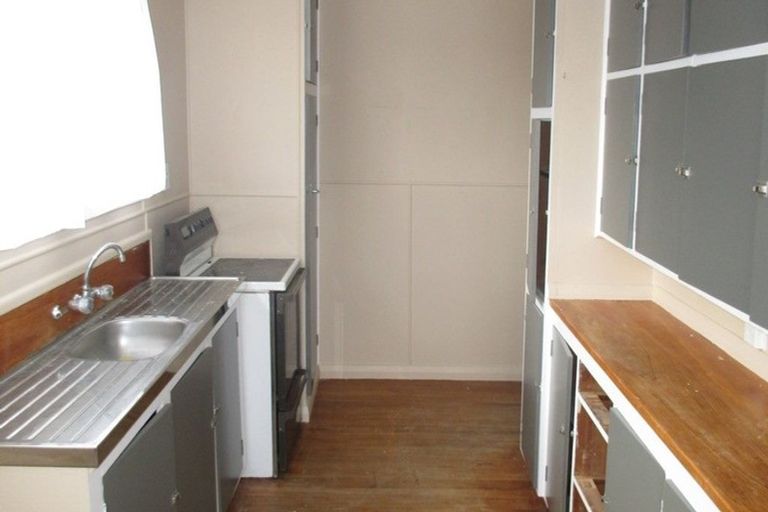 Photo of property in 5 Douglas Crescent, Fairfield, Hamilton, 3214