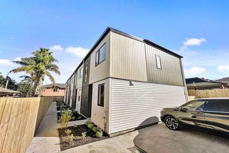 Photo of property in 4/37 Claude Road, Hillpark, Auckland, 2102