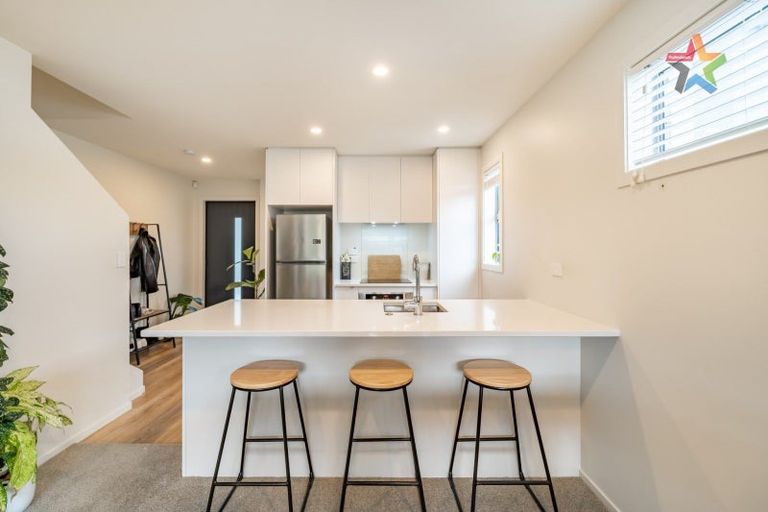 Photo of property in 9 Mcgrath Way, Taita, Lower Hutt, 5011