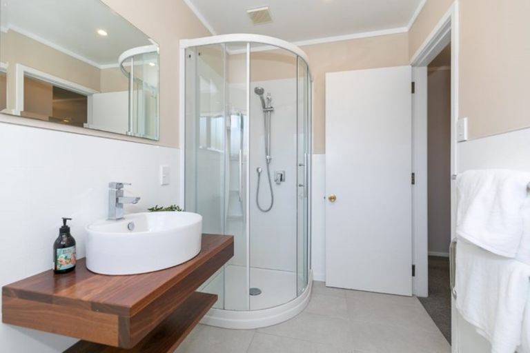 Photo of property in 6 Ranui Street, Dinsdale, Hamilton, 3204