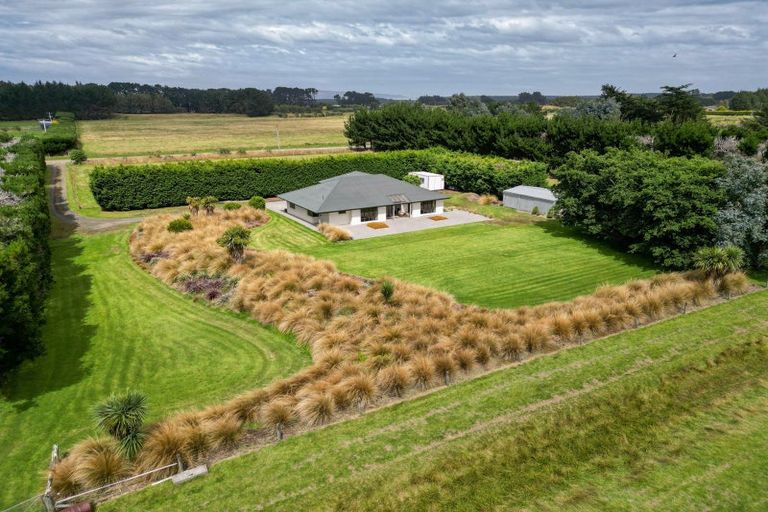 Photo of property in 98 Erskine Road, Otatara, Invercargill, 9879