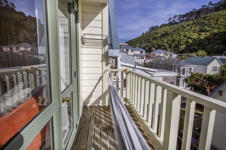 Photo of property in 2/168 Tinakori Road, Thorndon, Wellington, 6011