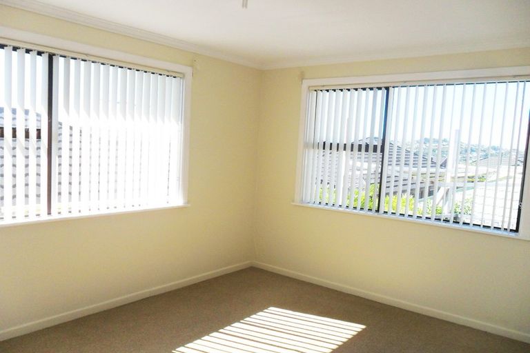 Photo of property in 40 Cunliffe Street, Johnsonville, Wellington, 6037