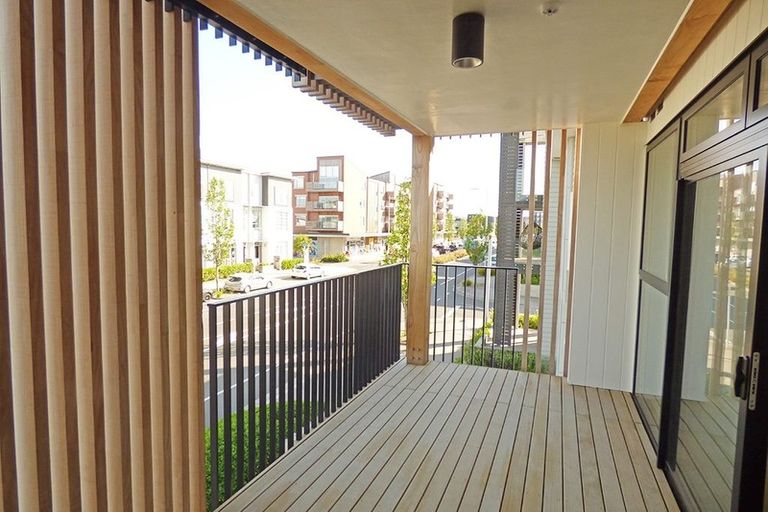 Photo of property in 8/169 Hobsonville Point Road, Hobsonville, Auckland, 0616