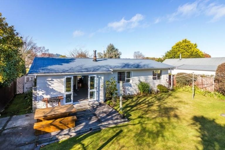 Photo of property in 102 Hyde Avenue, Richmond Heights, Taupo, 3330