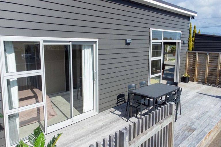Photo of property in 15a Esther Street, Martinborough, 5711