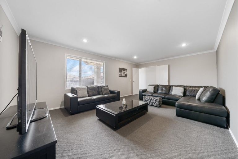 Photo of property in 3 Margaret Alice Close, Whalers Gate, New Plymouth, 4310