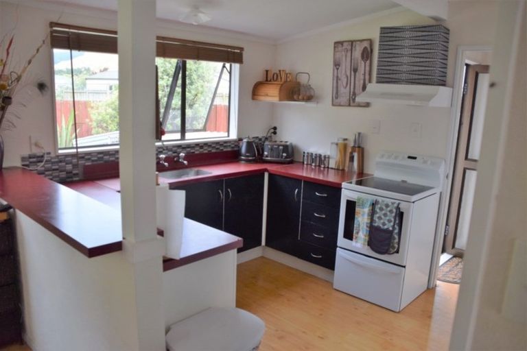 Photo of property in 16 Tawa Street, Tokomaru, Palmerston North, 4474