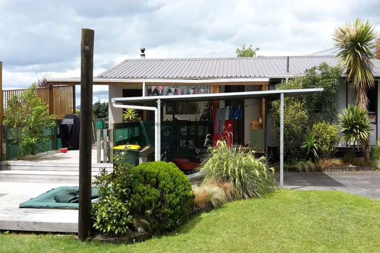 Photo of property in 3 Tudor Place, Koutu, Rotorua, 3010