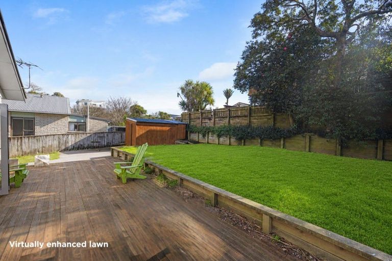 Photo of property in 6 Downe Street, New Plymouth, 4310