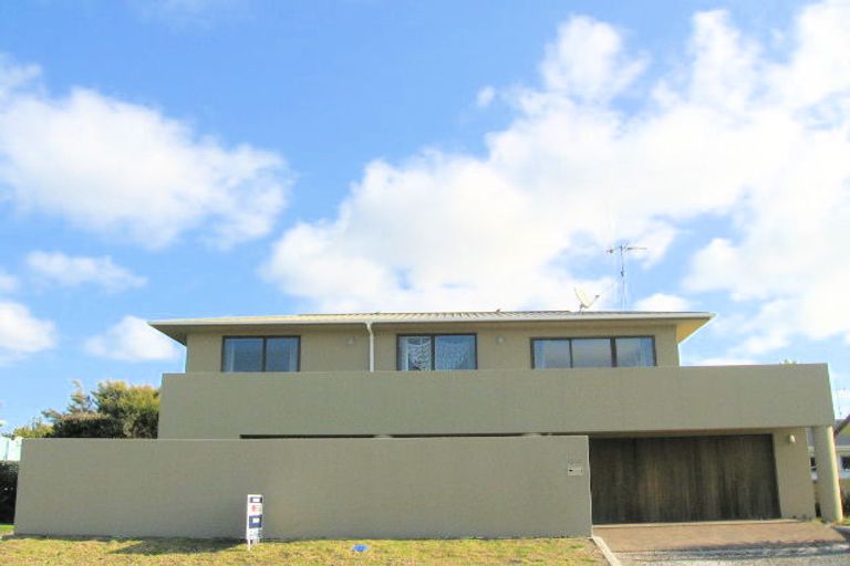 Photo of property in 1238 Papamoa Beach Road, Papamoa Beach, Papamoa, 3118