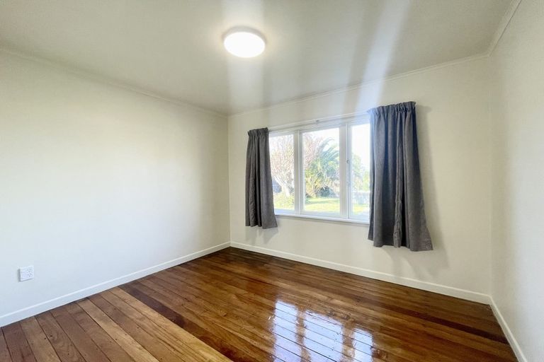 Photo of property in 11 Surrey Street, Manurewa, Auckland, 2102
