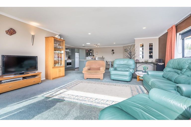 Photo of property in 15c Rishworth Avenue, Stanmore Bay, Whangaparaoa, 0932