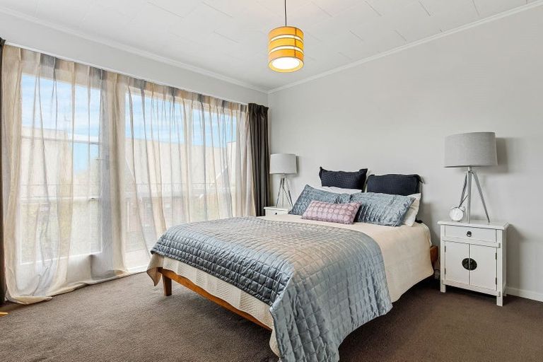 Photo of property in 2/15a Bennett Street, Saint Albans, Christchurch, 8052