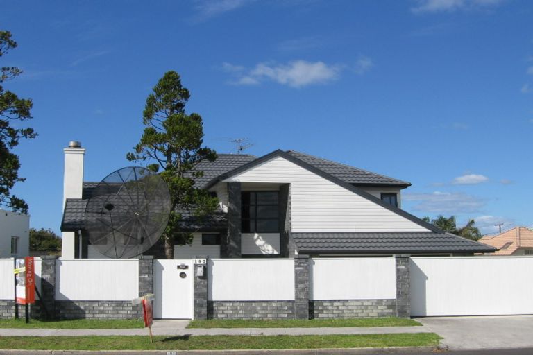 Photo of property in 2/185 East Coast Road, Castor Bay, Auckland, 0620