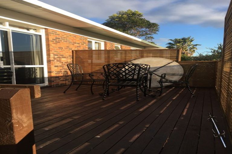 Photo of property in 1/449 Beach Road, Mairangi Bay, Auckland, 0630