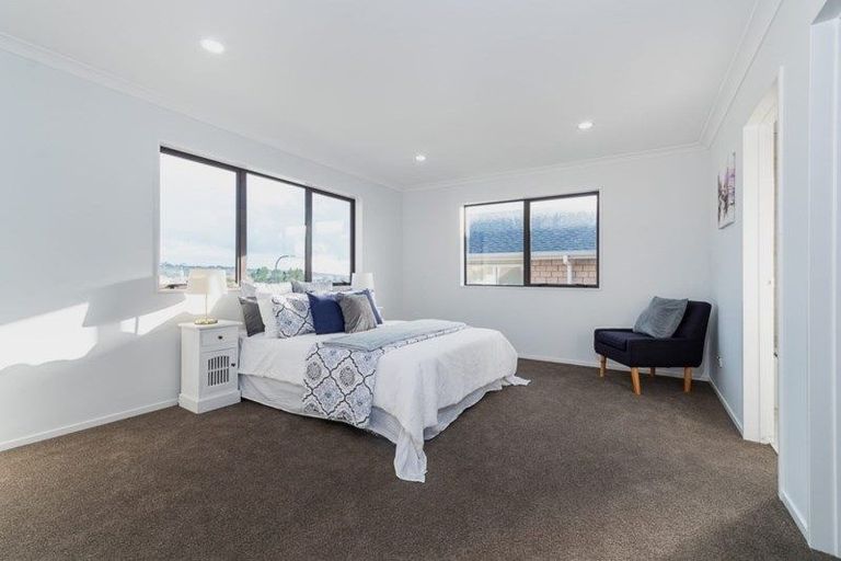 Photo of property in 42 Tinaku Road, Flat Bush, Auckland, 2019