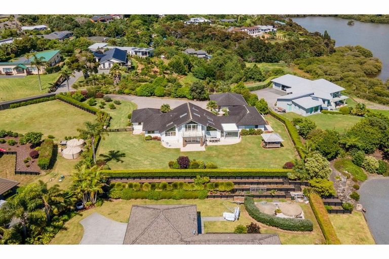 Photo of property in 6b Fuller Terrace, Kerikeri, 0230