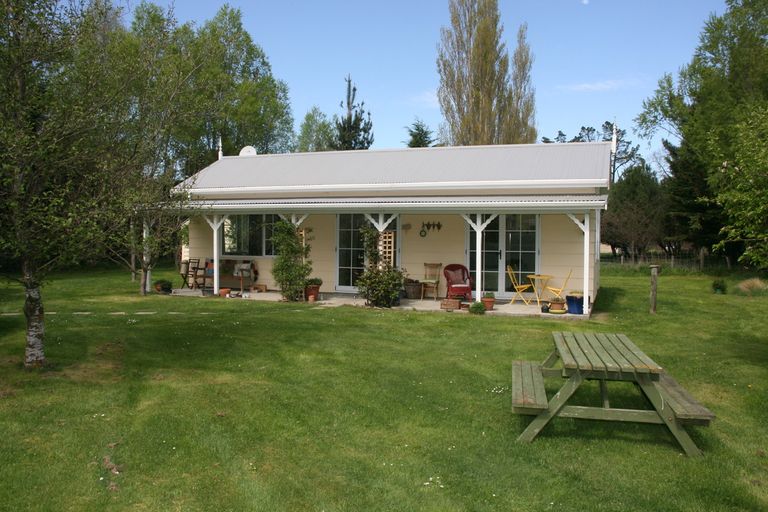 Photo of property in 47 Browns Road, Middlemarch, 9597