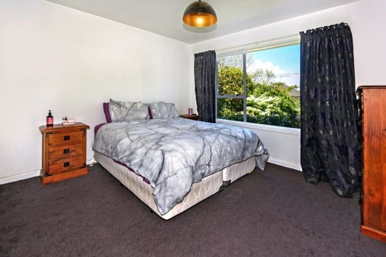 Photo of property in 9 Dunedin Street, Redwood, Christchurch, 8051