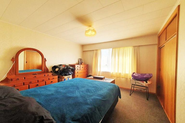 Photo of property in 2 Heaphy Street, Taradale, Napier, 4112