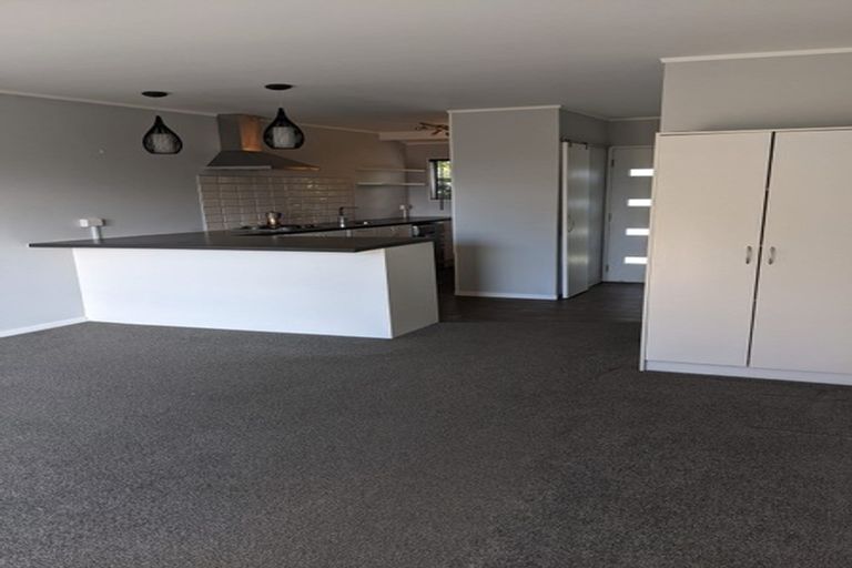 Photo of property in 1/103 Seymour Road, Sunnyvale, Auckland, 0612
