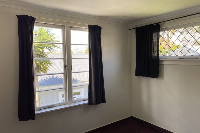 Photo of property in 19 Duders Avenue, Devonport, Auckland, 0624