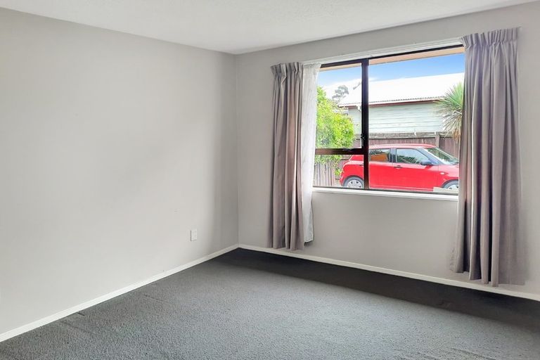 Photo of property in 2/46 Vagues Road, Northcote, Christchurch, 8052
